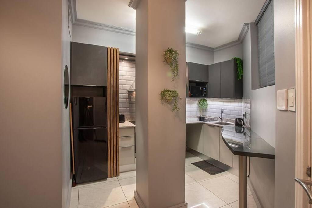 Апартаменты 2 Sleeper Stylish Sanctuary Дурбан Экстерьер фото