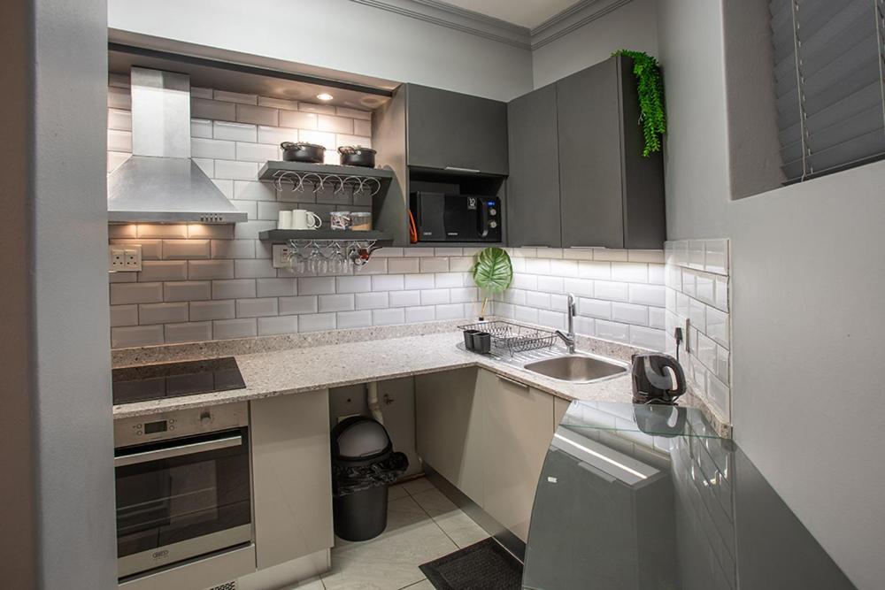 Апартаменты 2 Sleeper Stylish Sanctuary Дурбан Экстерьер фото